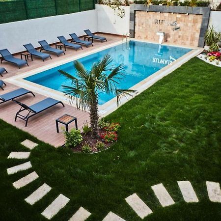 Ruwais Hotel Çeşme Εξωτερικό φωτογραφία