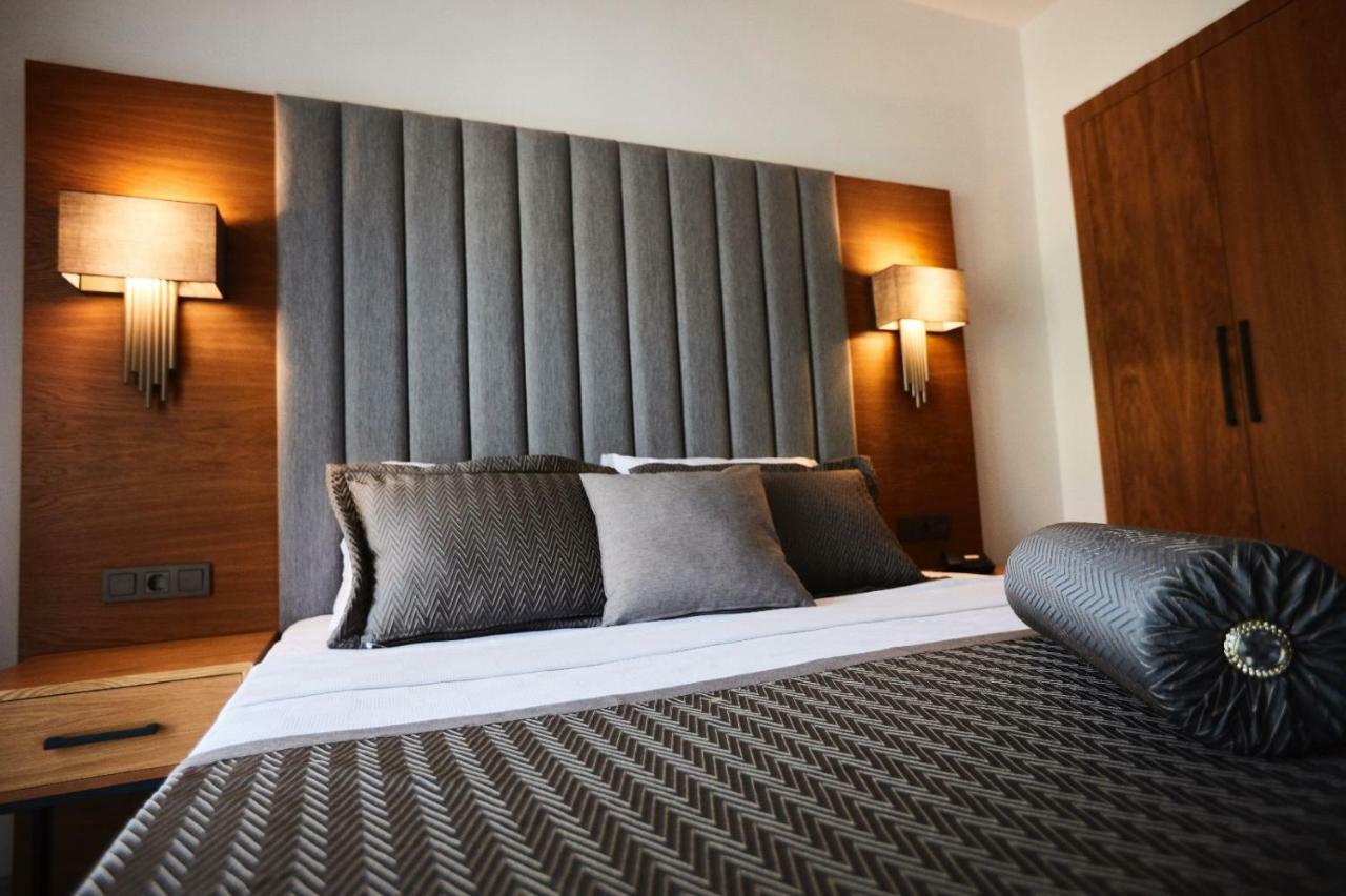Ruwais Hotel Çeşme Εξωτερικό φωτογραφία